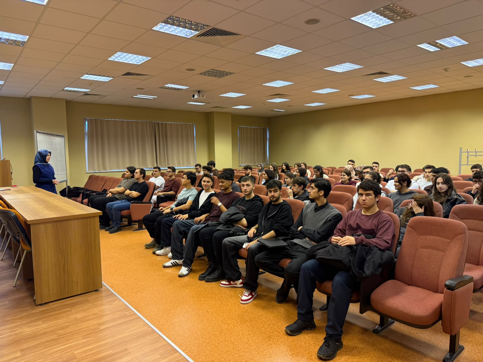 Gemlik Asım Kocabıyık MYO Bilgisayar Programcılığı Öğrencilerine Oryantasyon Eğitimi Düzenlendi